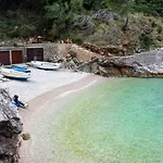Seaside Secluded Cove Virak, Hvar - 6969 公寓 Gdinj