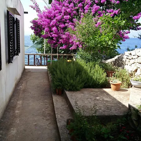 Seaside Secluded Cove Virak, Hvar - 6969 Апартаменты *