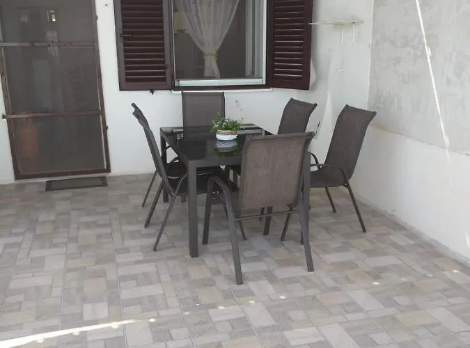 Seaside Secluded Cove Virak, Hvar - 6969 *