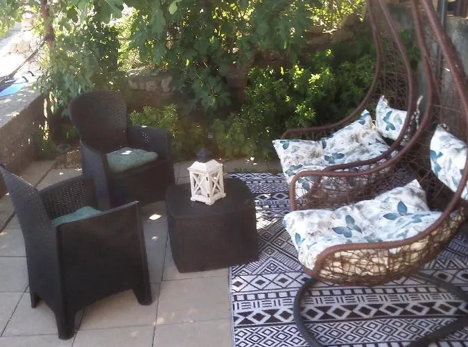 Апартаменты Seaside Secluded Cove Virak, Hvar - 6969 Gdinj