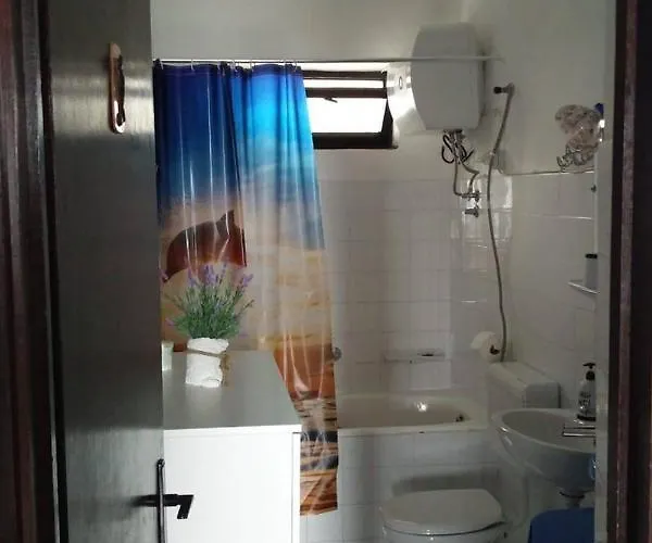 Апартаменты Seaside Secluded Cove Virak, Hvar - 6969 Gdinj