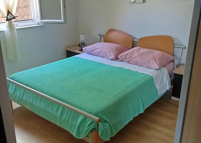 Seaside Secluded Cove Virak, Hvar - 6969 * Gdinj